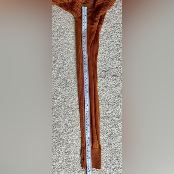 Lululemon knit sweater - Picture 15 of 16